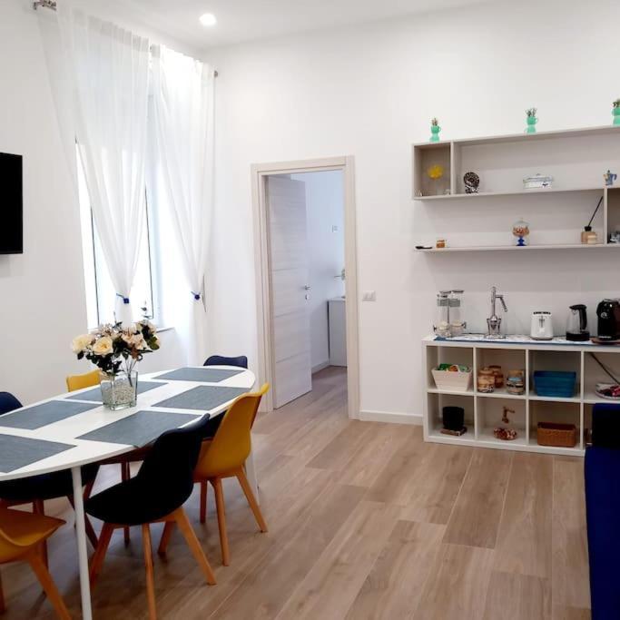 Nonna Assunta Apartment เนเปิลส์ ภายนอก รูปภาพ